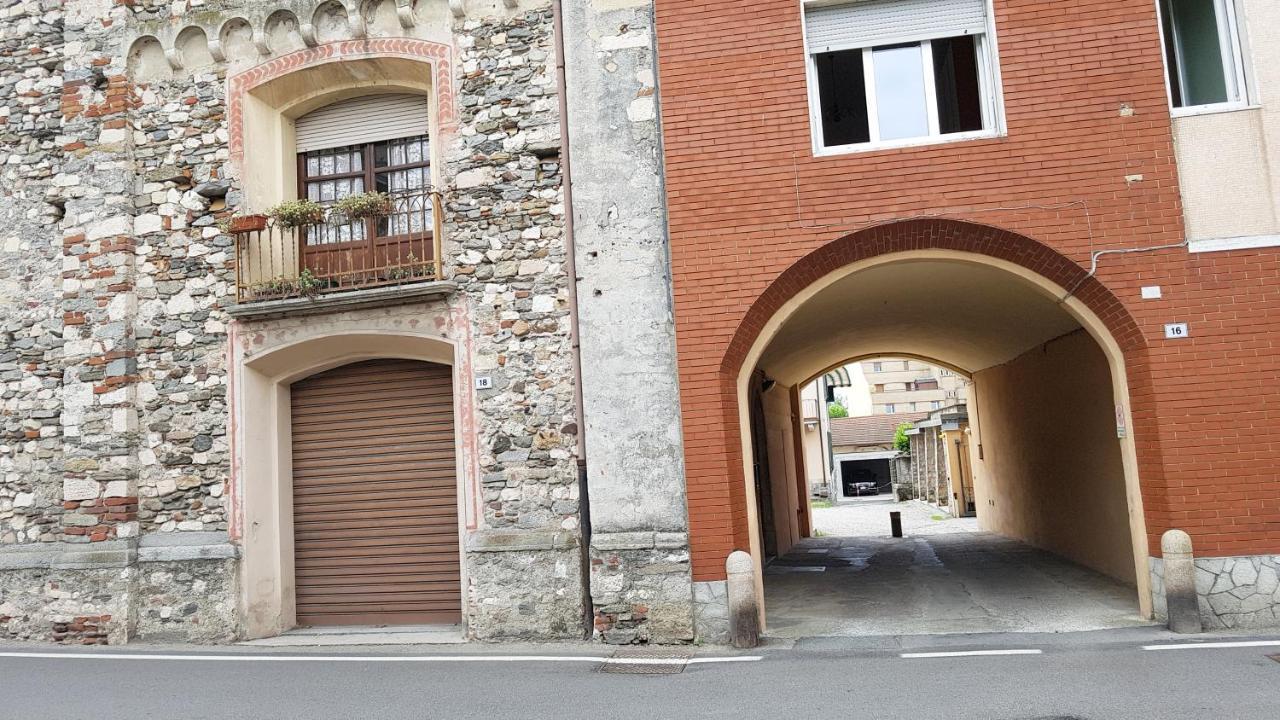 Appartamento Ex Convento Santa Caterina Angera Esterno foto