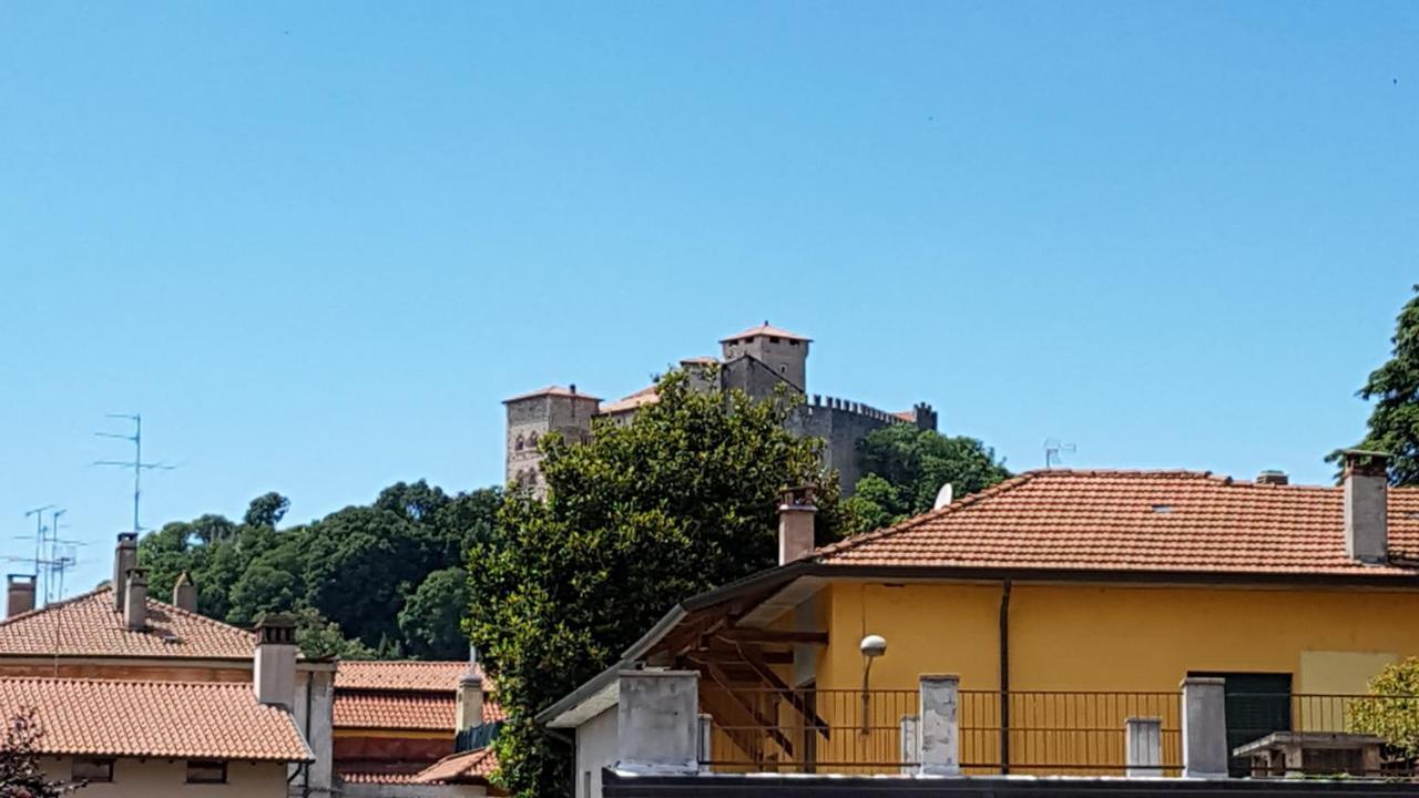 Appartamento Ex Convento Santa Caterina Angera Esterno foto